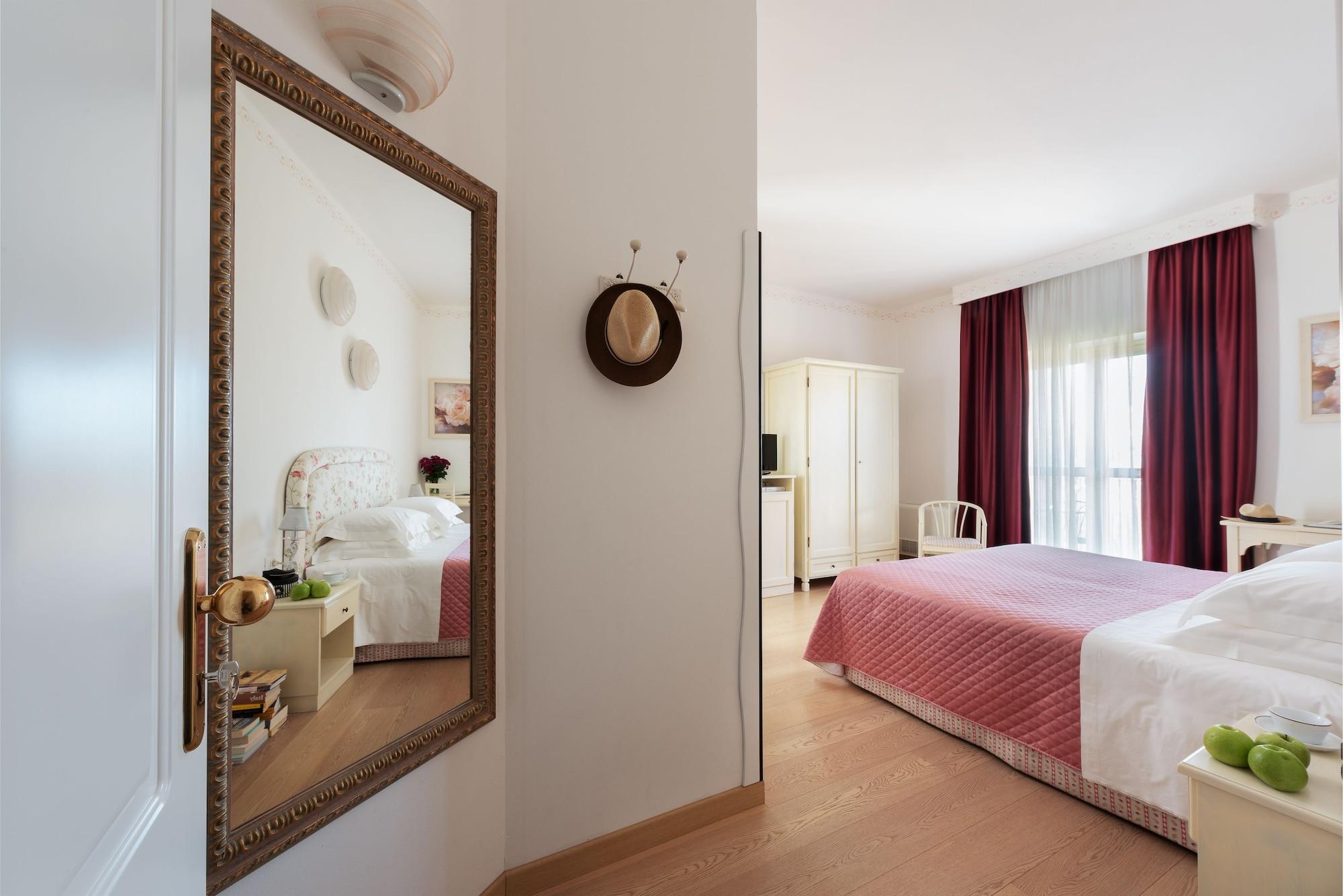 Corsignano Hotel