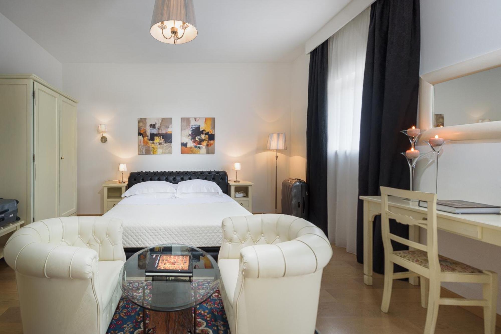 Corsignano Hotel